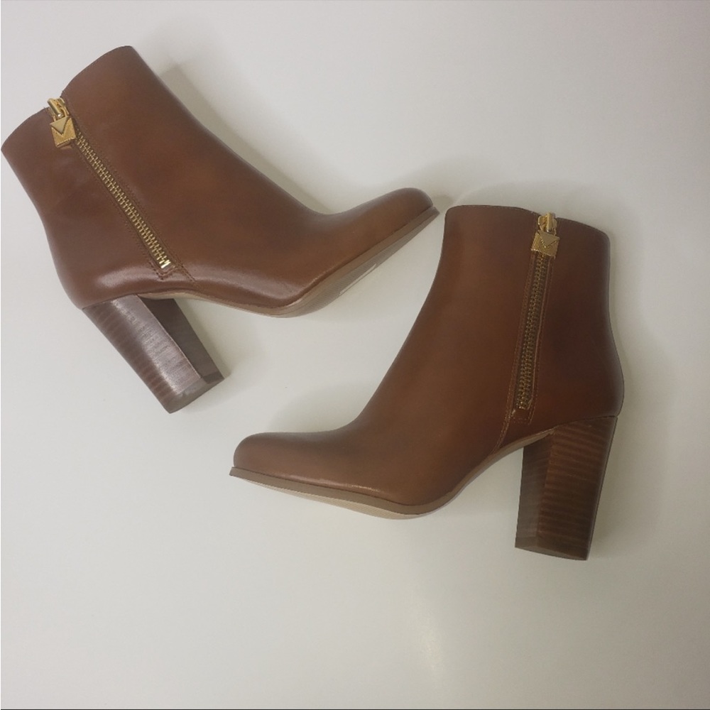 MICHAEL Michael Kors Cognac Leather Boots Size 7.5M
